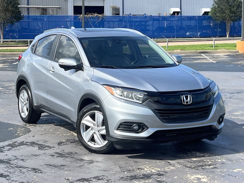Used 2019 Honda HR-V EX image 3