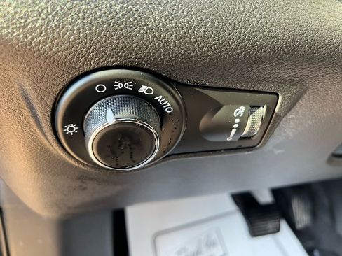 Used 2024 Jeep Compass Sport image 24