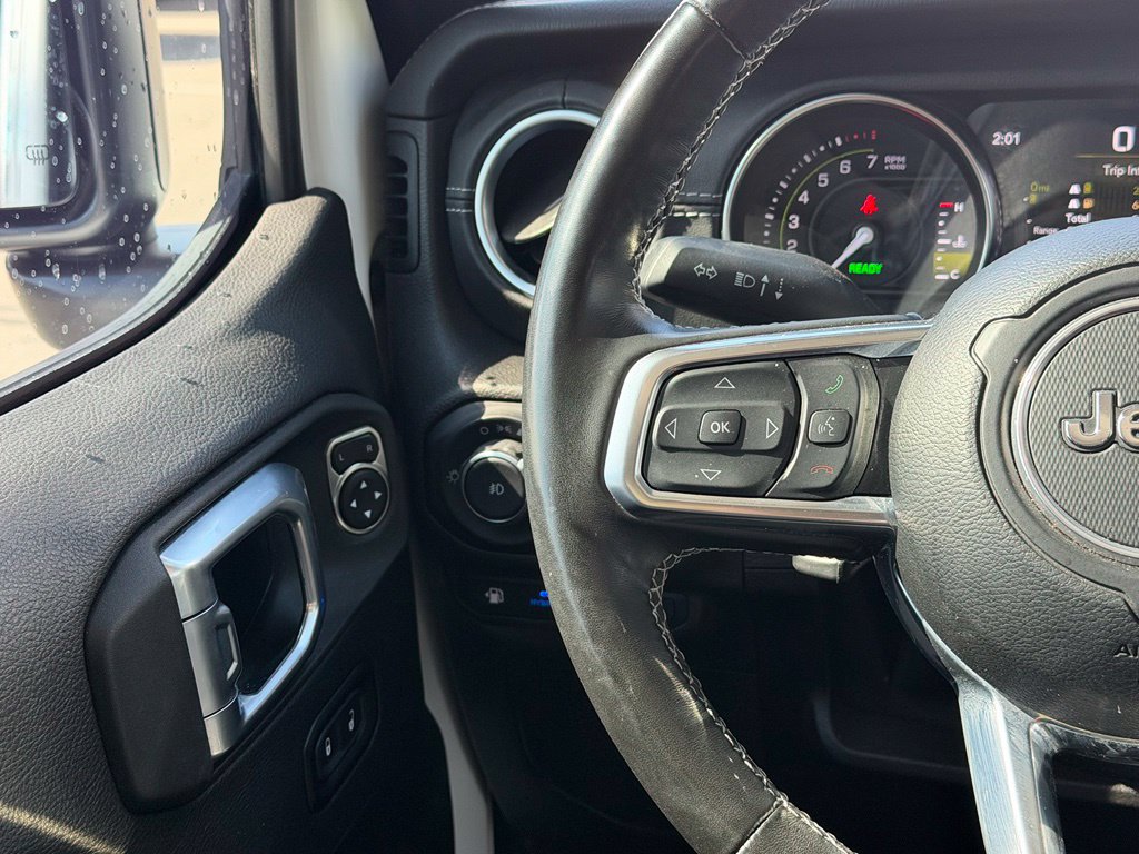 Used 2023 Jeep Wrangler Unlimited Sahara w/ Cold Weather Group AWD/4WD image 12