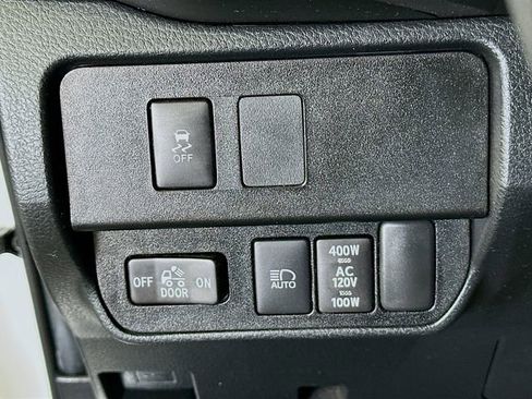 Certified 2022 Toyota Tacoma TRD Sport image 11