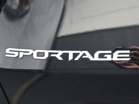 Used 2026 Kia Sportage LX FWD image 15