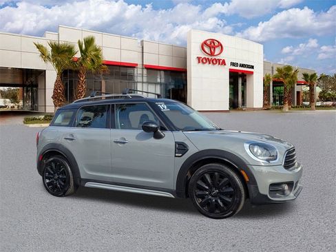 Used 2019 MINI Cooper Countryman Classic image 1