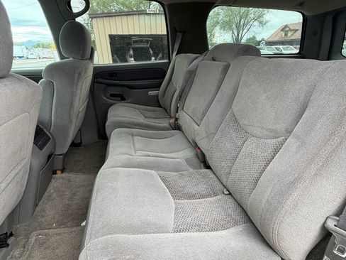 Used 2003 Chevrolet Suburban LS w/ LS Preferred Equipment Group image 21