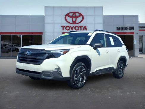 Used 2025 Subaru Forester Limited w/ Popular Package #1 AWD/4WD image 1