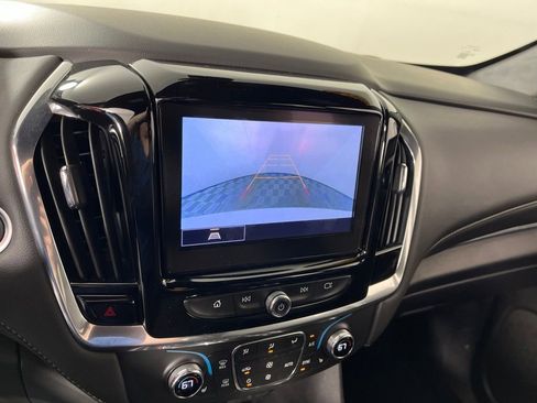 Certified 2023 Chevrolet Traverse LT FWD image 30
