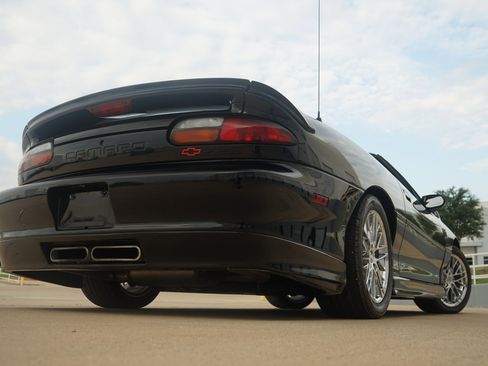 Used 1997 Chevrolet Camaro Z28 w/ Preferred Equipment Group 2 image 17