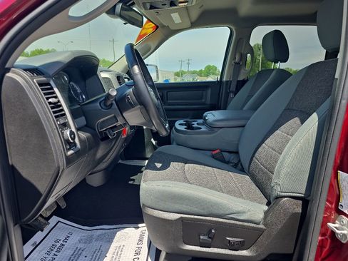 Used 2020 RAM 1500 Express w/ Express Value Package AWD/4WD image 16