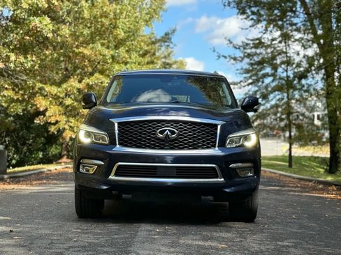Used 2017 INFINITI QX80 2WD w/ Driver Assistance Package image 2