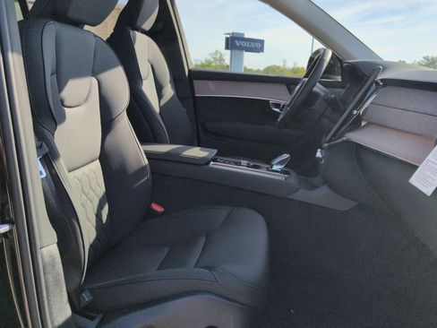New 2026 Volvo XC90 B6 Plus w/ Protection Package Premier image 28