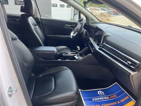 Used 2023 Kia Sportage EX FWD image 10
