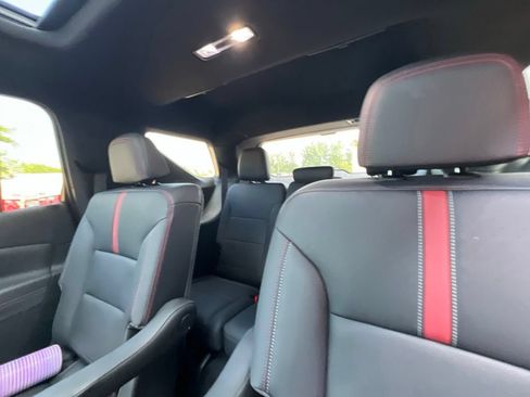 Used 2024 Chevrolet Traverse RS w/ LPO, Floor Liner Package FWD image 23