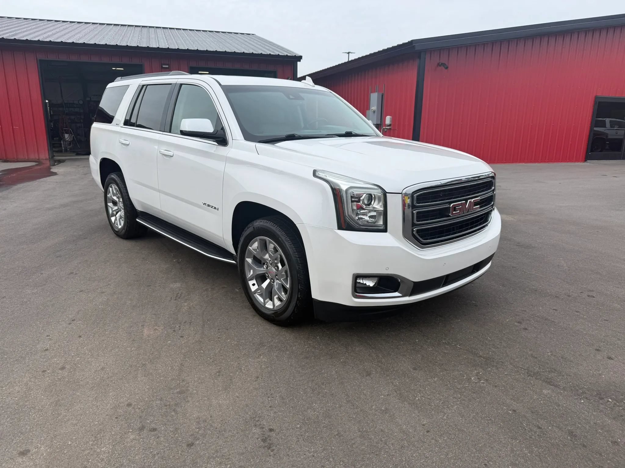 Used 2018 GMC Yukon SLT w/ Open Road Package RWD image 1