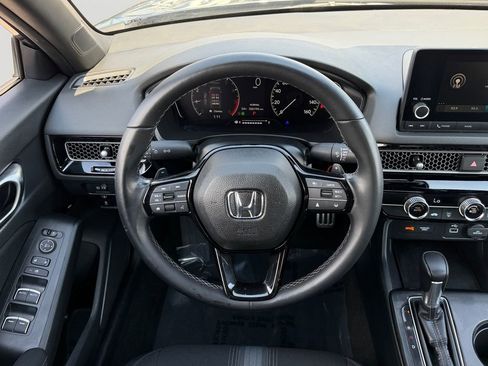 Used 2023 Honda Civic Sport image 16