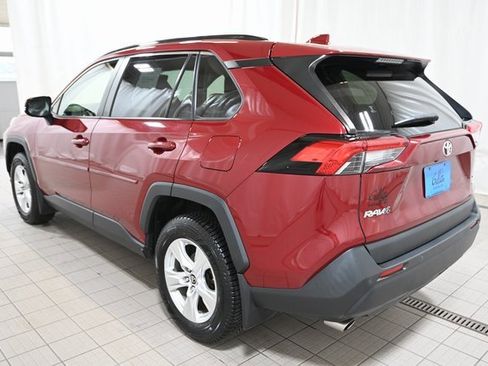 Used 2019 Toyota RAV4 XLE image 10
