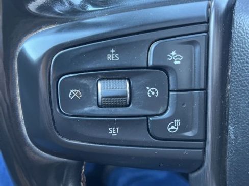 Used 2025 GMC Sierra 3500 AT4 w/ Technology Package image 22