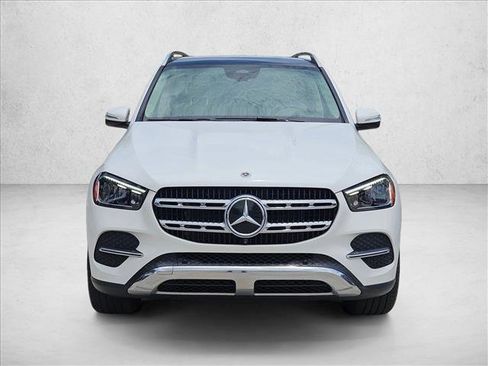 Certified 2024 Mercedes-Benz GLE 450 4MATIC image 2