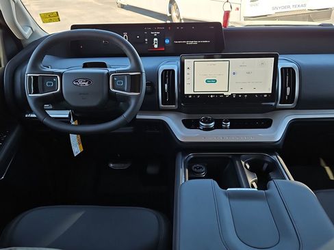 New 2025 Ford Expedition Max Active image 20