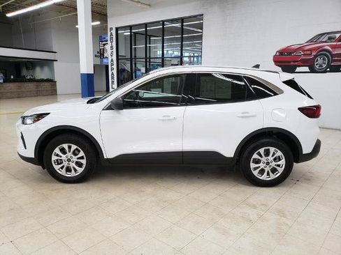 Certified 2024 Ford Escape Active AWD/4WD image 4