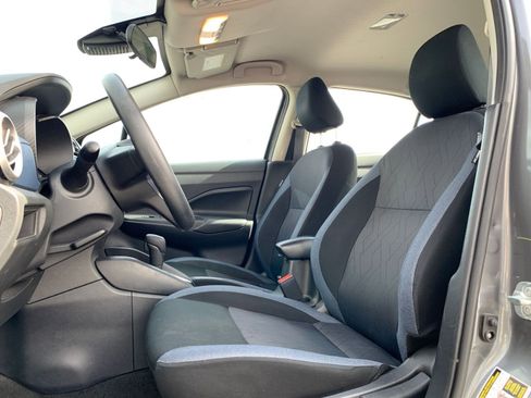 Used 2025 Nissan Versa SV image 24