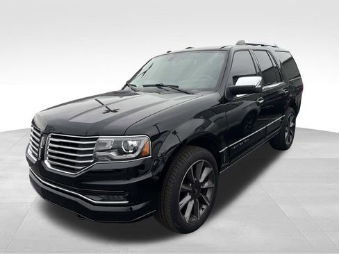 Used 2016 Lincoln Navigator Reserve image 5