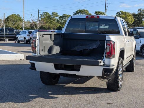 Used 2018 GMC Sierra 1500 Denali w/ Denali Ultimate Package image 13