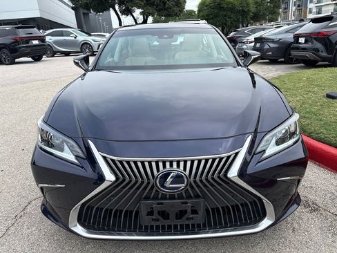 Used 2020 Lexus ES 300h w/ Premium Package FWD image 8