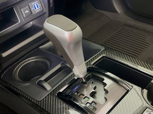 Used 2023 Toyota 4Runner TRD Off-Road Premium w/ Moonroof Package AWD/4WD image 18