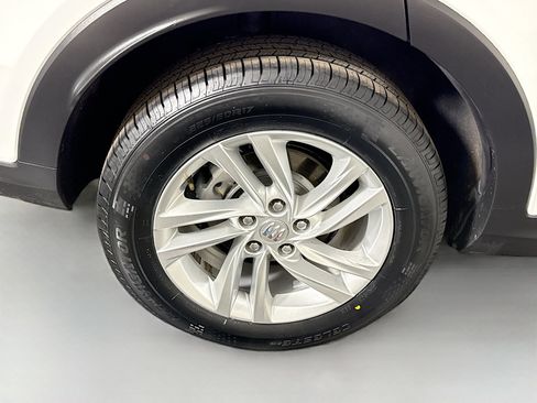 Used 2024 Buick Envista Preferred FWD image 33