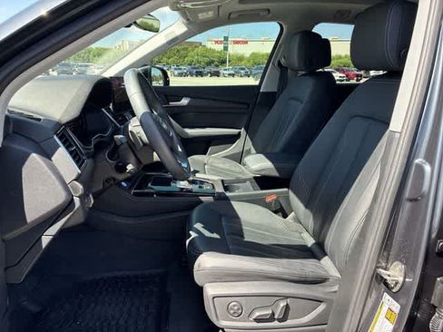 Used 2024 Audi Q5 2.0T Premium Plus AWD/4WD image 17