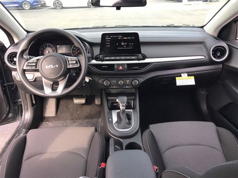 New 2024 Kia Forte LXS w/ LXS Technology Package image 10