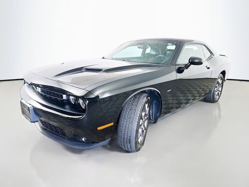 Used 2018 Dodge Challenger GT w/ Driver Convenience Group image 3