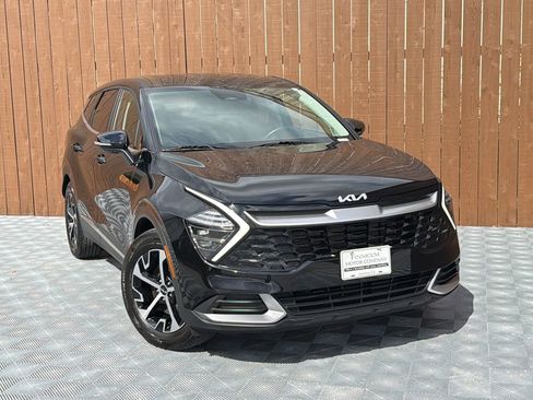 Used 2024 Kia Sportage EX image 11