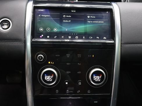 Used 2020 Land Rover Discovery Sport S image 22