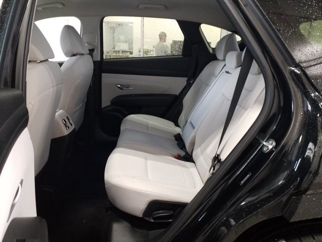 Used 2025 Hyundai Tucson SEL AWD/4WD image 14