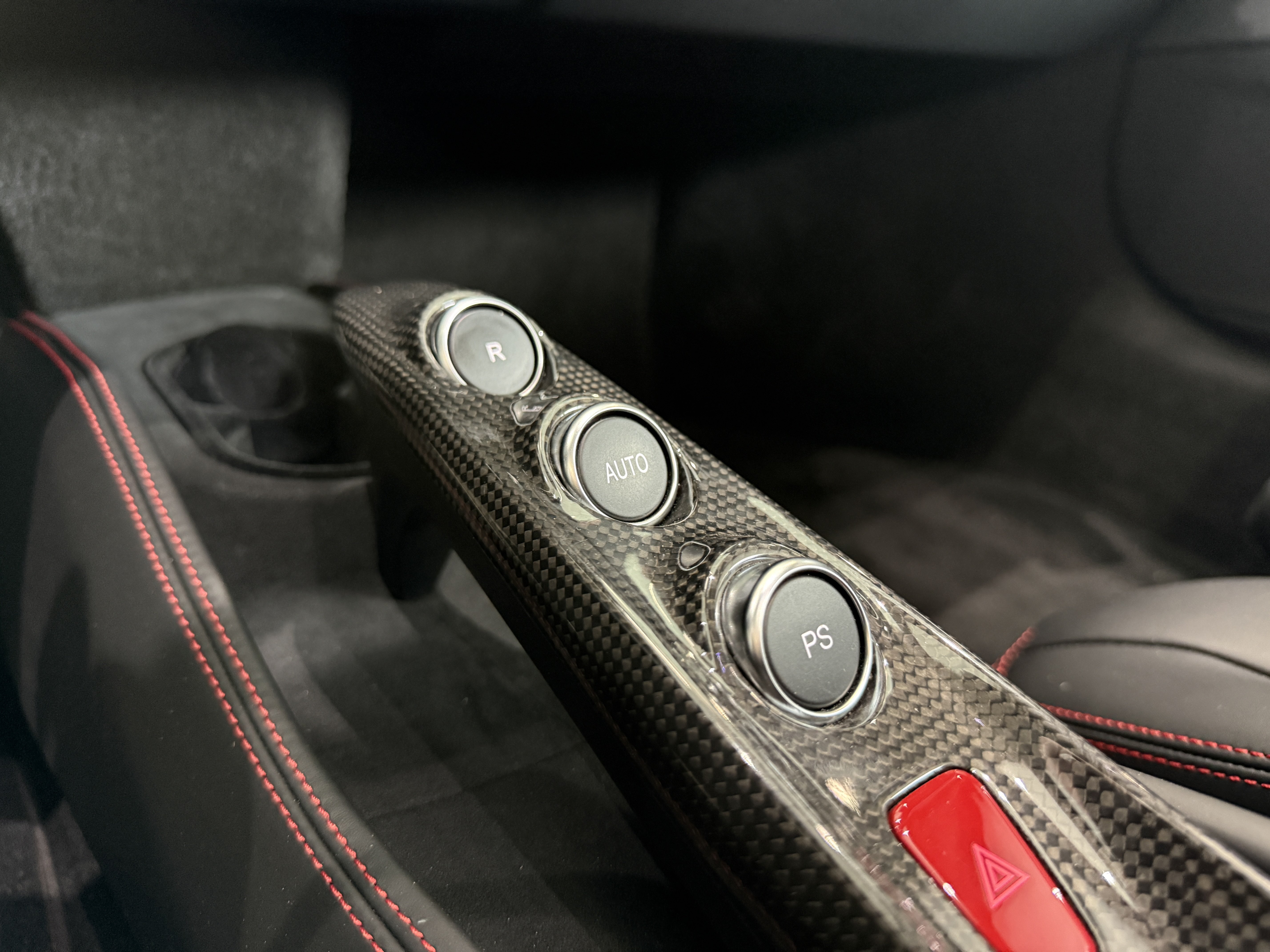 Used 2021 Ferrari F8 Tributo RWD image 24