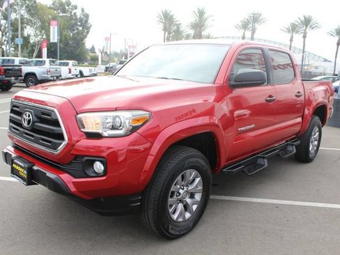Used 2016 Toyota Tacoma SR5 w/ SR5 Appearance Package (SN) RWD image 8