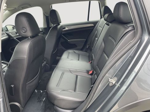 Used 2019 Volkswagen Golf Alltrack AWD/4WD image 24