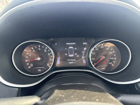 Used 2019 Jeep Compass Latitude w/ Popular Equipment Group AWD/4WD image 11