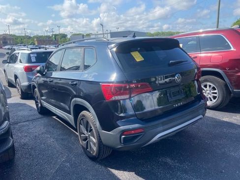 Used 2022 Volkswagen Taos S FWD image 5