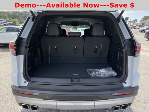 New 2026 GMC Acadia Elevation w/ Elevation Premium Package FWD image 6