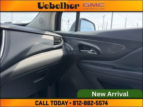 Used 2018 Buick Encore Preferred image 31