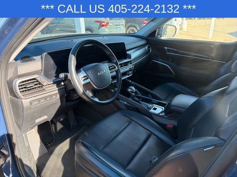 Used 2025 Kia Telluride S image 23