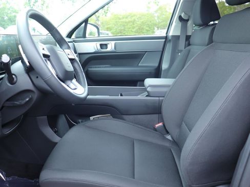 Used 2026 Hyundai Santa Fe SE FWD image 11