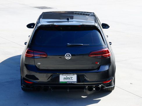 Used 2017 Volkswagen Golf R 4-Door image 14