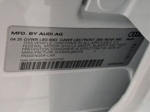 New 2025 Audi A6 e-tron Premium Plus image 19