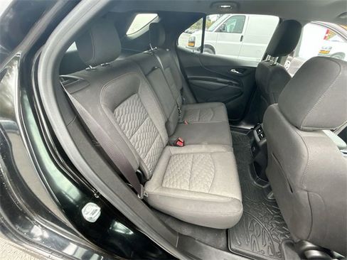 Used 2018 Chevrolet Equinox LT image 25