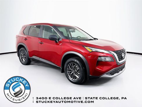 Used 2023 Nissan Rogue S AWD/4WD image 1