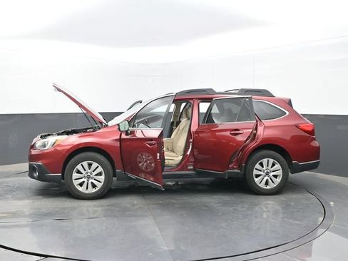 Used 2017 Subaru Outback 2.5i Premium AWD/4WD image 63