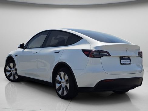 Used 2022 Tesla Model Y Long Range AWD/4WD image 21