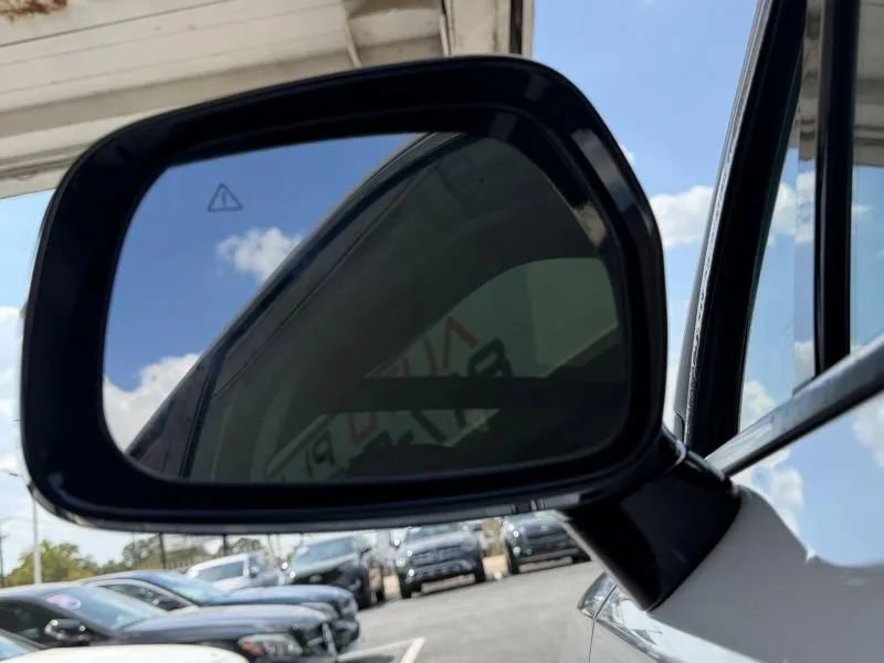 Used 2022 Kia Sorento SX AWD/4WD image 11